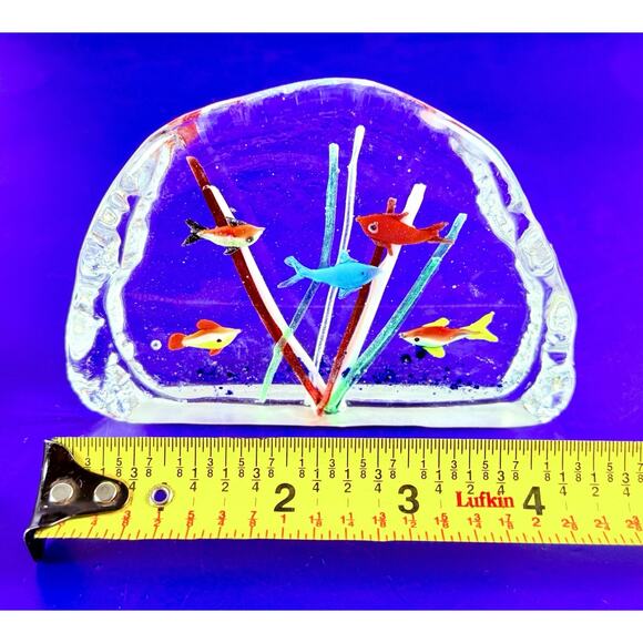 Vintage Murano Style Fish Aquarium Art Glass Block Paperweight MCM Ocean - Picture 13 of 15